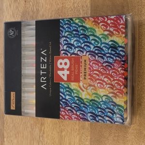 NEW Arteza bush pens